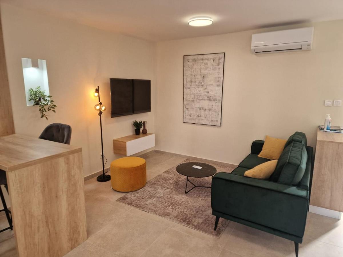 Studio Apartment Mare With Private Garden And Jacuzzi Винкуран Екстер'єр фото