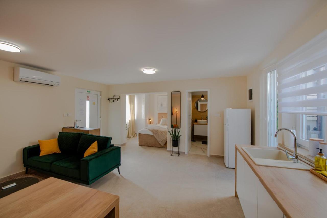 Studio Apartment Mare With Private Garden And Jacuzzi Винкуран Екстер'єр фото