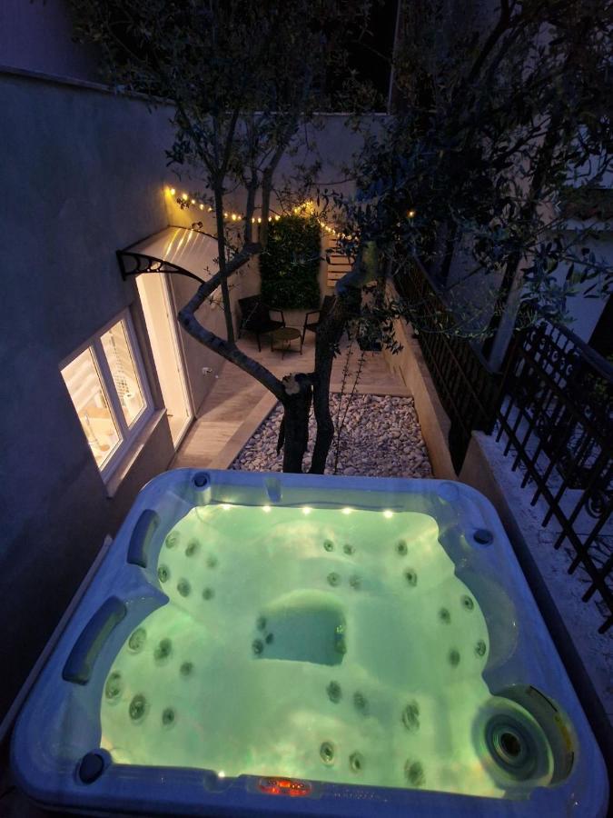 Studio Apartment Mare With Private Garden And Jacuzzi Винкуран Екстер'єр фото